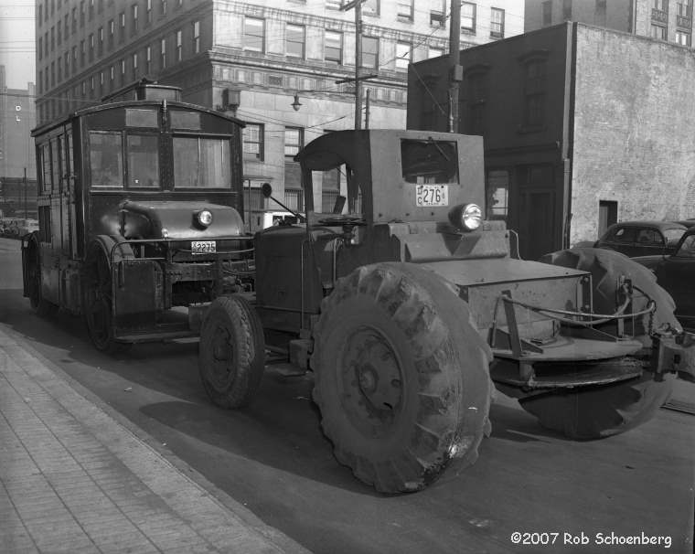 Euclid tractor photo 4